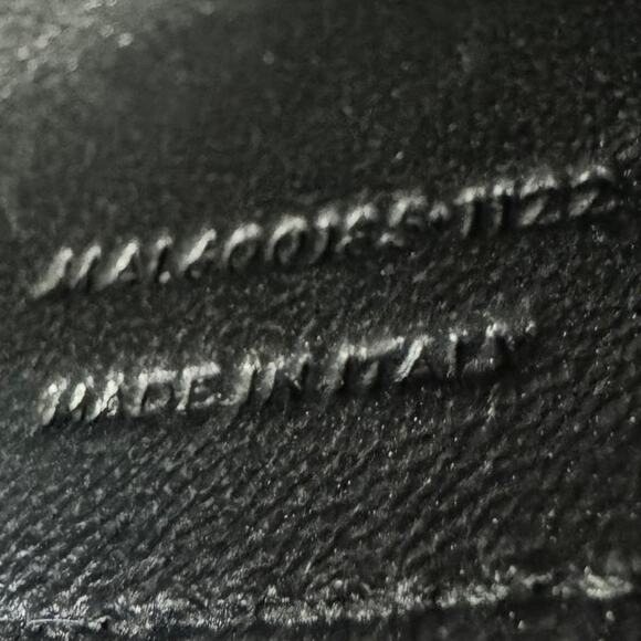 💎✨BEAUTIFUL✨💎Authentic Yves Saint Laurent Monogram Envelope Black Hardware - Picture 9 of 16